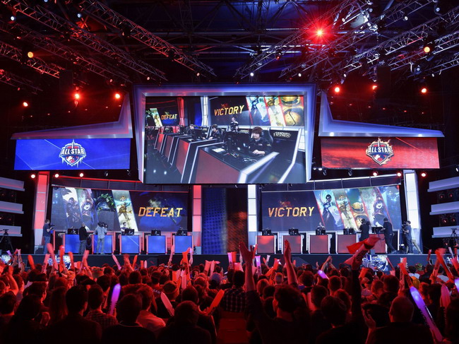 太过分了！Mayumi遭公寓门卫骚扰威胁