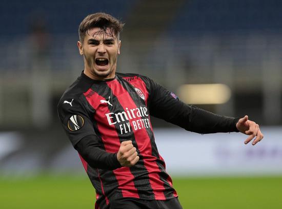 作为主帅首次带领新疆训练，格兰：会总结球队之前的错误进行调整